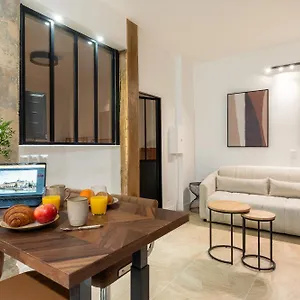Apartment New Gorgeous Flat-central Area, Paris